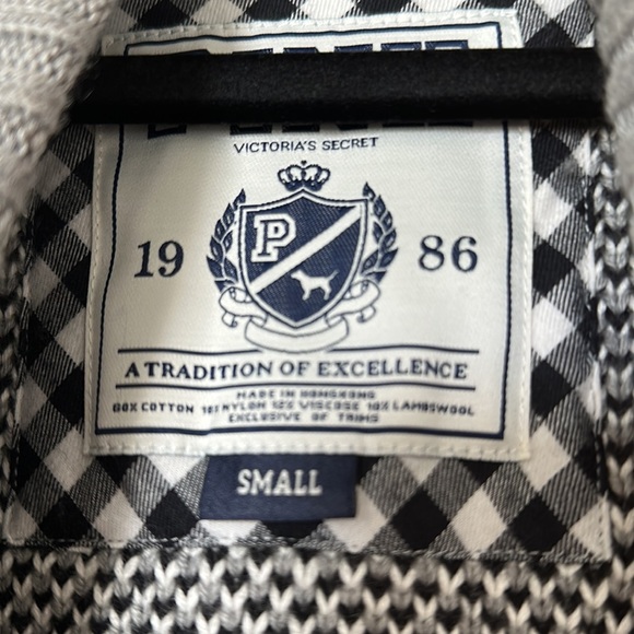 2000s PINK Sweater Jacket - Picture 2 of 3